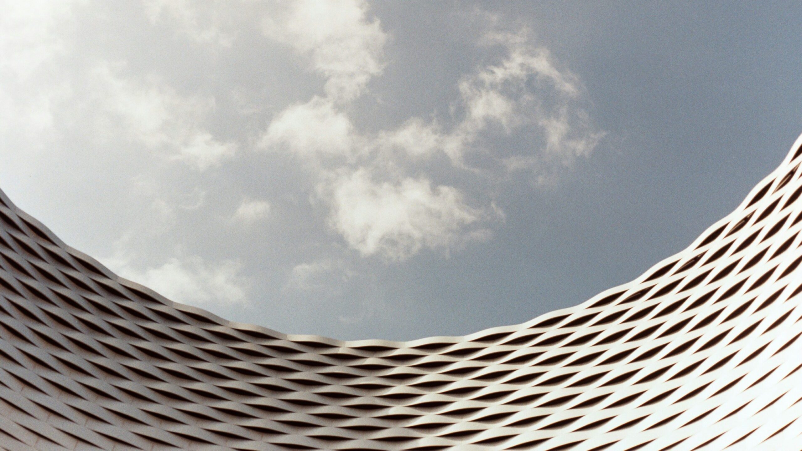curved building